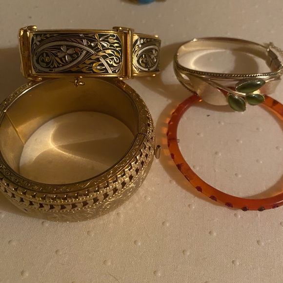 Lot of 24 pieces of. Vintage costume jewelry - Picture 6 of 7